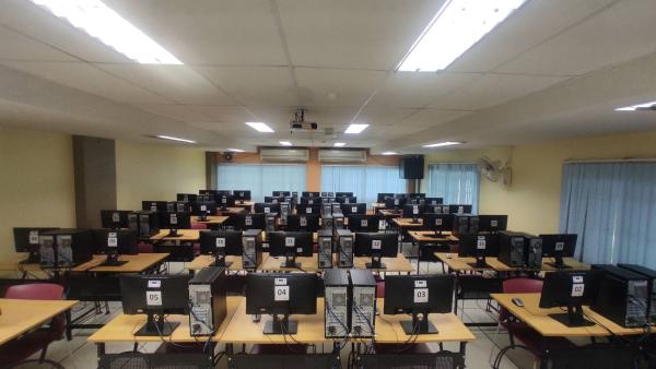 ห้องปฏิบัติการคอมพิวเตอร์ 5