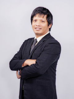 นายธนกฤต เจริญพานิช (ฟิล์ม)